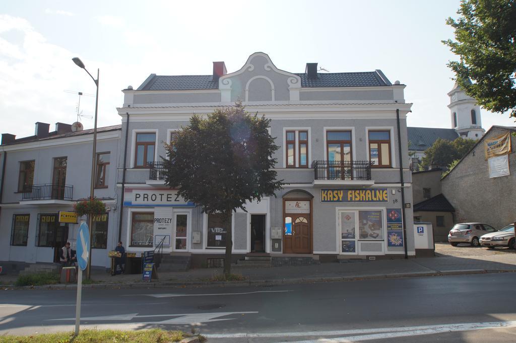 Apartamenty Ostrowiec - Pokoje Goscinne Centrum Ostrowiec Świętokrzyski Exterior foto